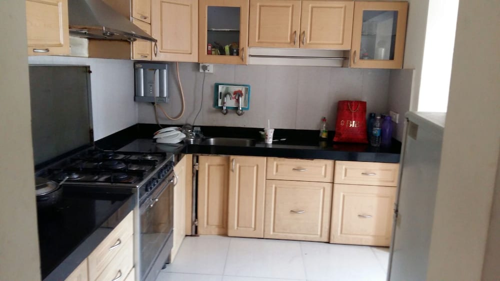 Фото Valencia Hospitality Service Apartments