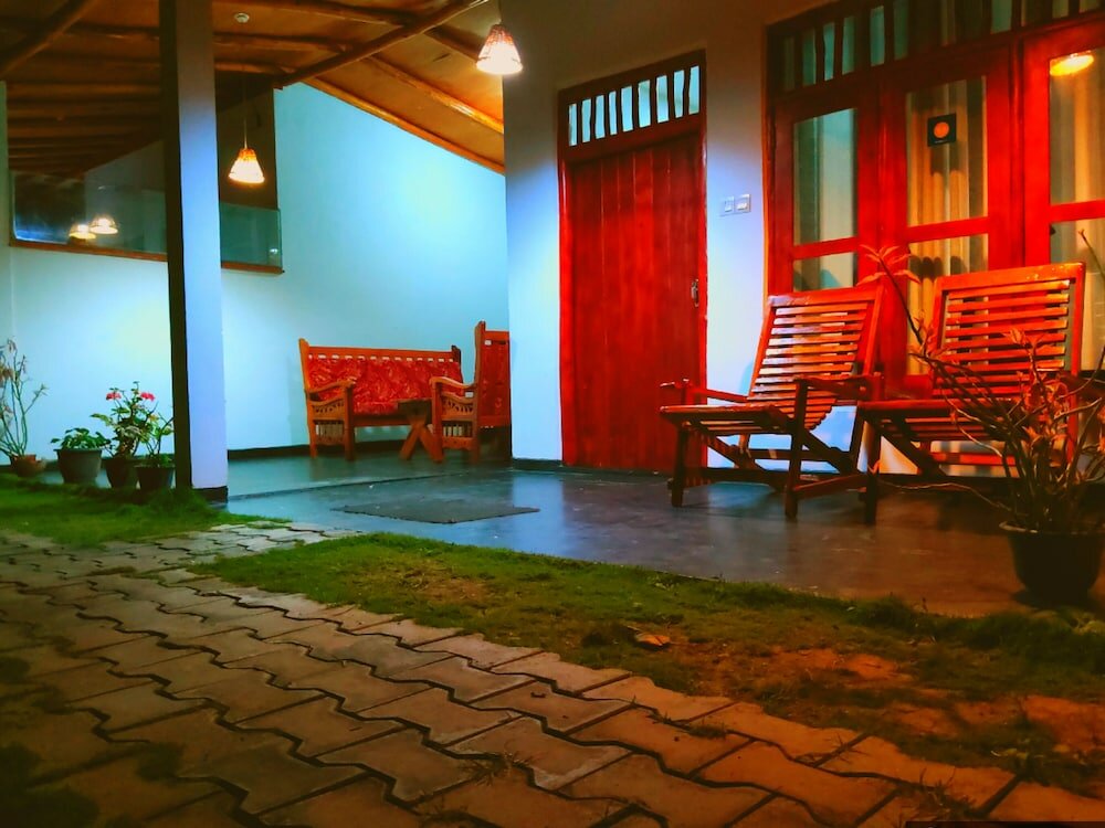 Фото Rainbow Sky Cottage Ella