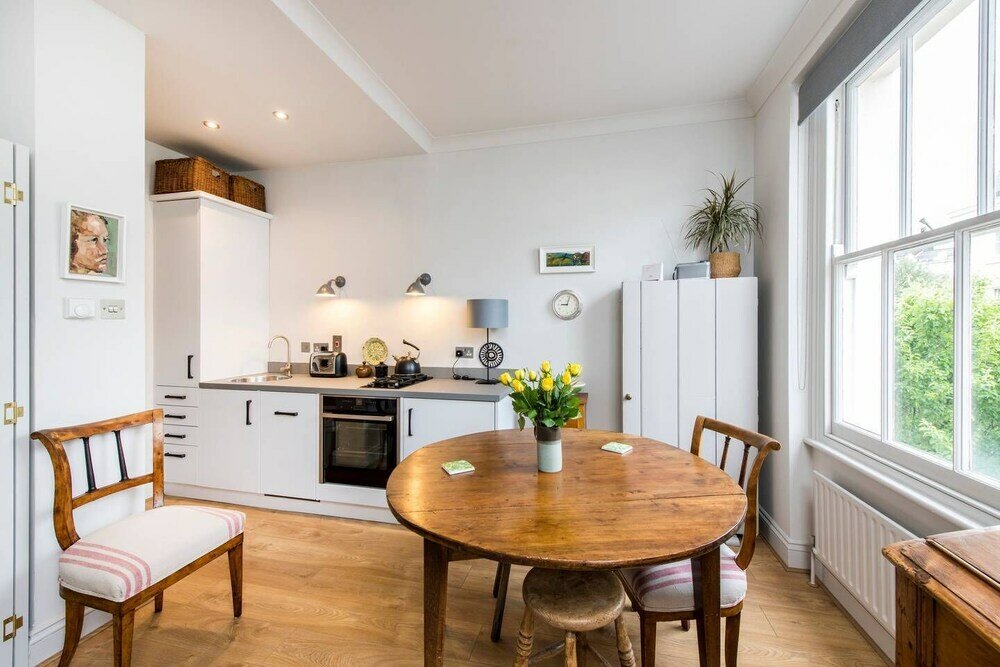 Фото Cosy and Bright 1 Bed Apartment in Pimlico