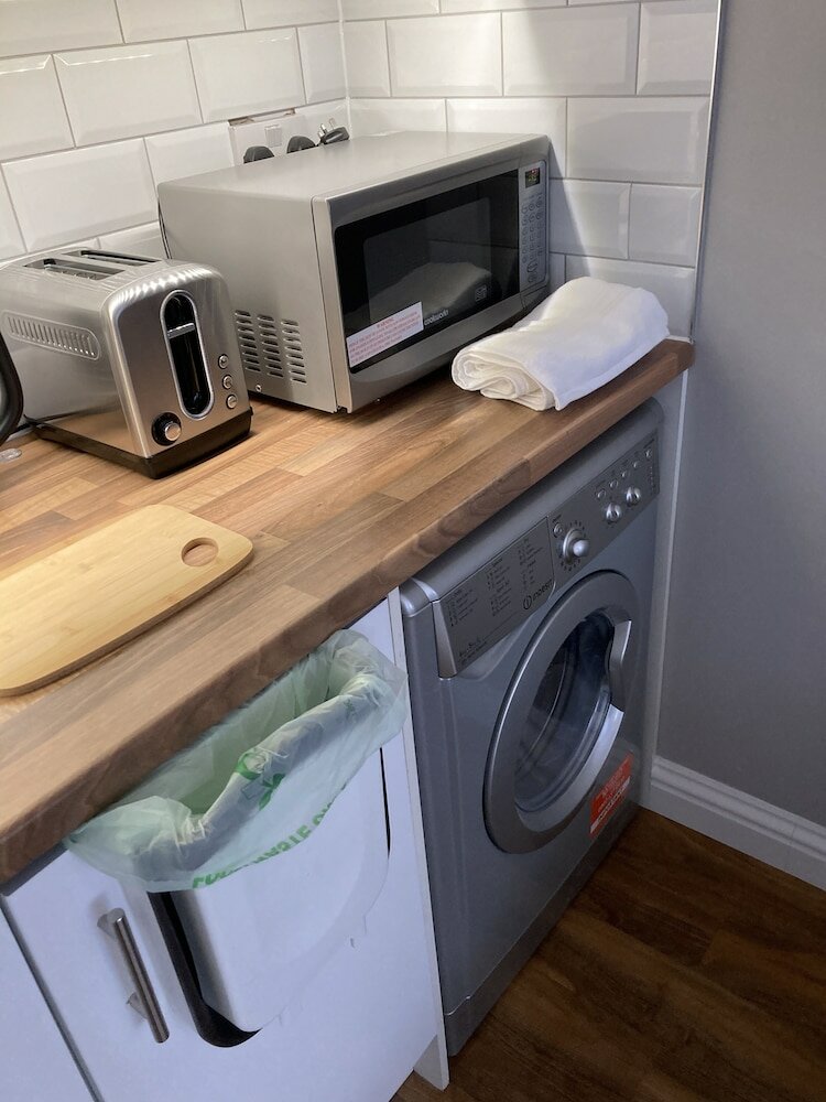 Фото Private Self-contained Annex With Wifi & Parking