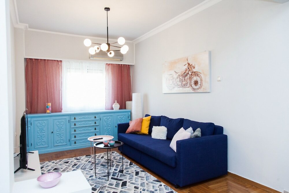 Фото Brand new apt in central Athens