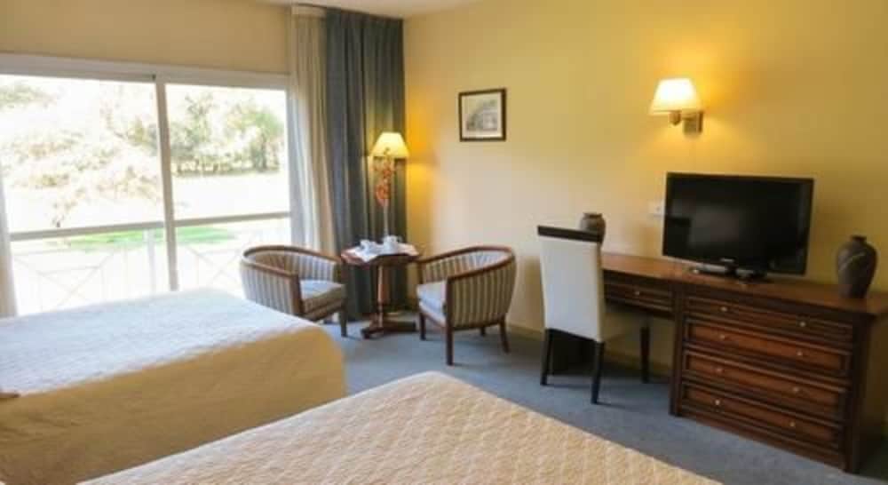 Фото Howard Johnson by Wyndham, Villa General Belgrano