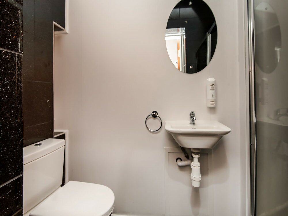 Фото Oyo Vale Lodge