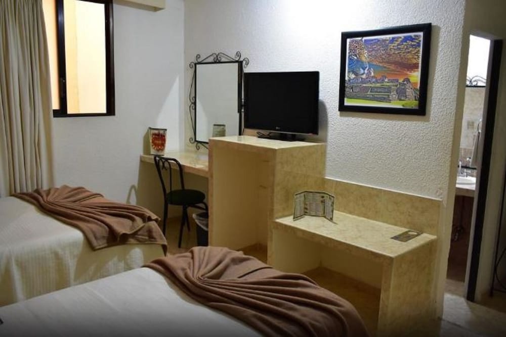 Фото Maya Tulipanes Express