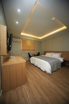 Фото I-CHECK Hyunjin Hotel