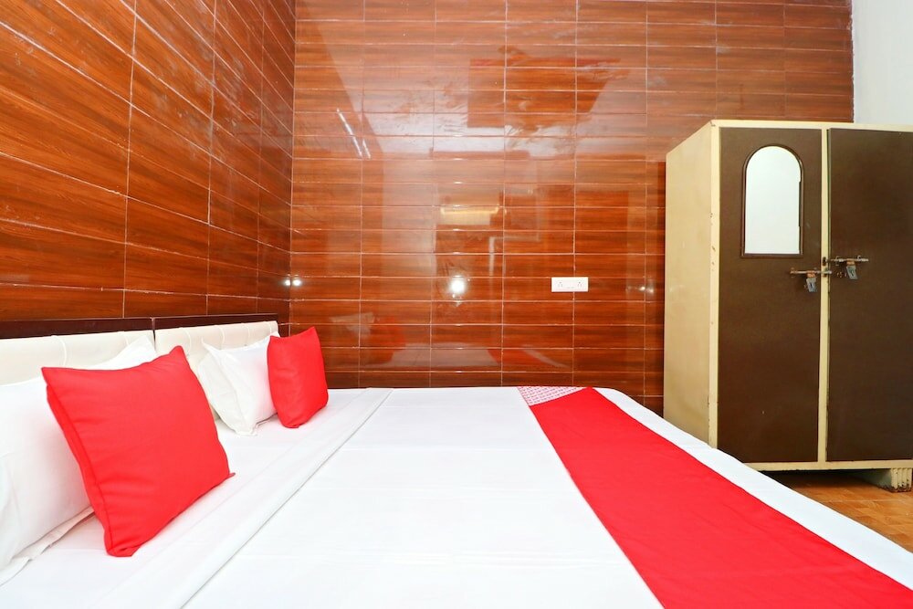 Фото Oyo 37097 Raj Apartments