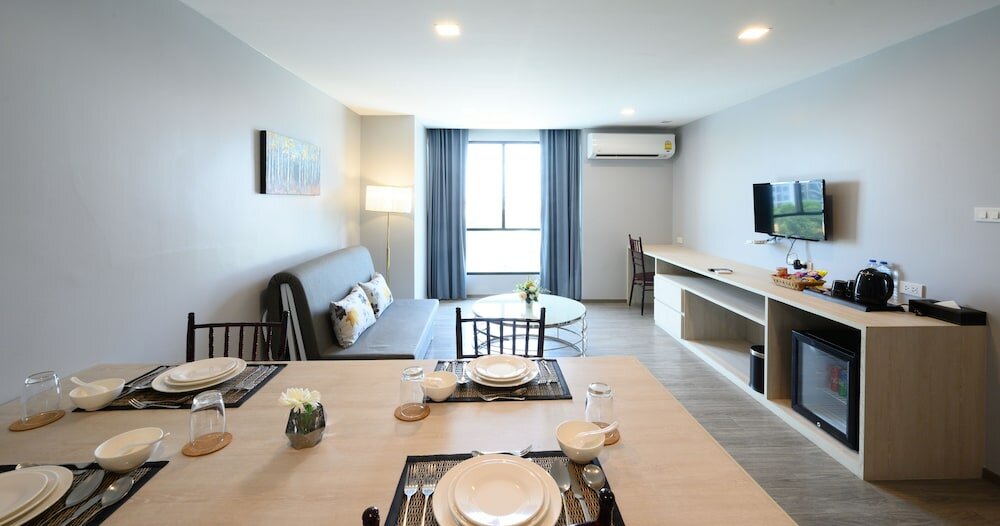 Фото Iwish Hotel