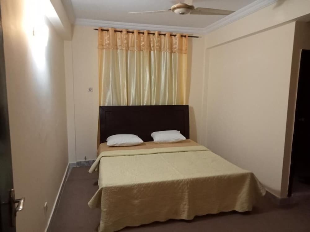 Фото Shaheen Hotel Islamabad