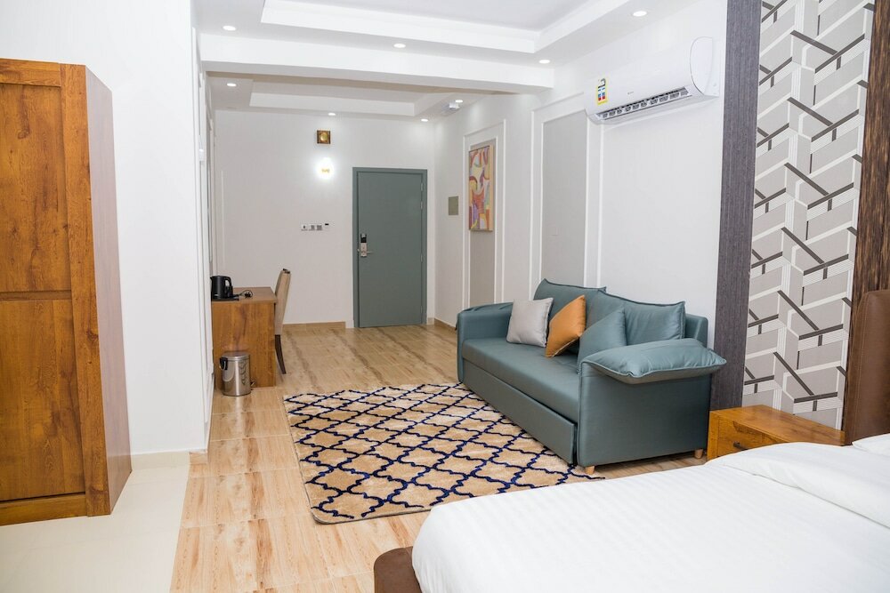 Фото Ittin Plaza Hotel