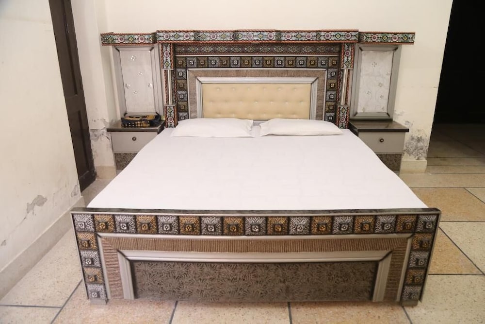 Фото Hotel Sareena Residence