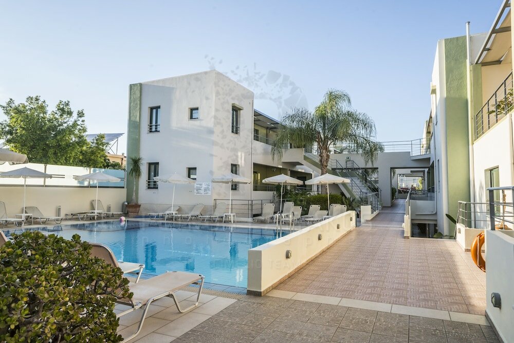 Фото Athina Beach Hotel