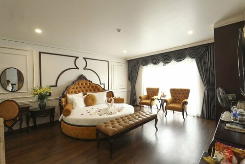 Гостиница Royal Văn Phú Hotel в Ханое