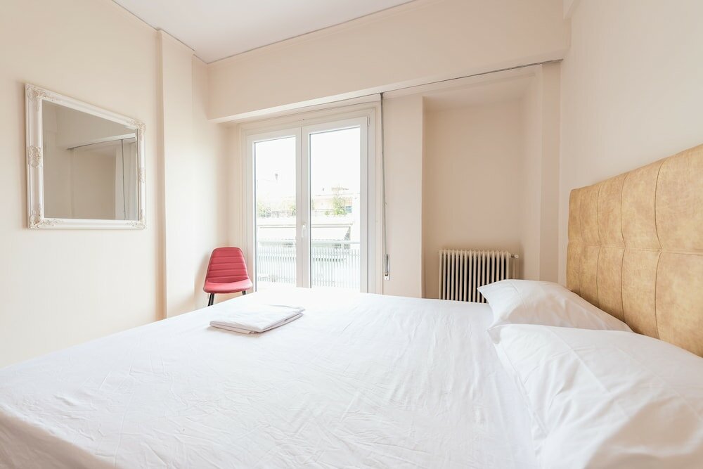 Фото Athens Crown Paradise Apartments