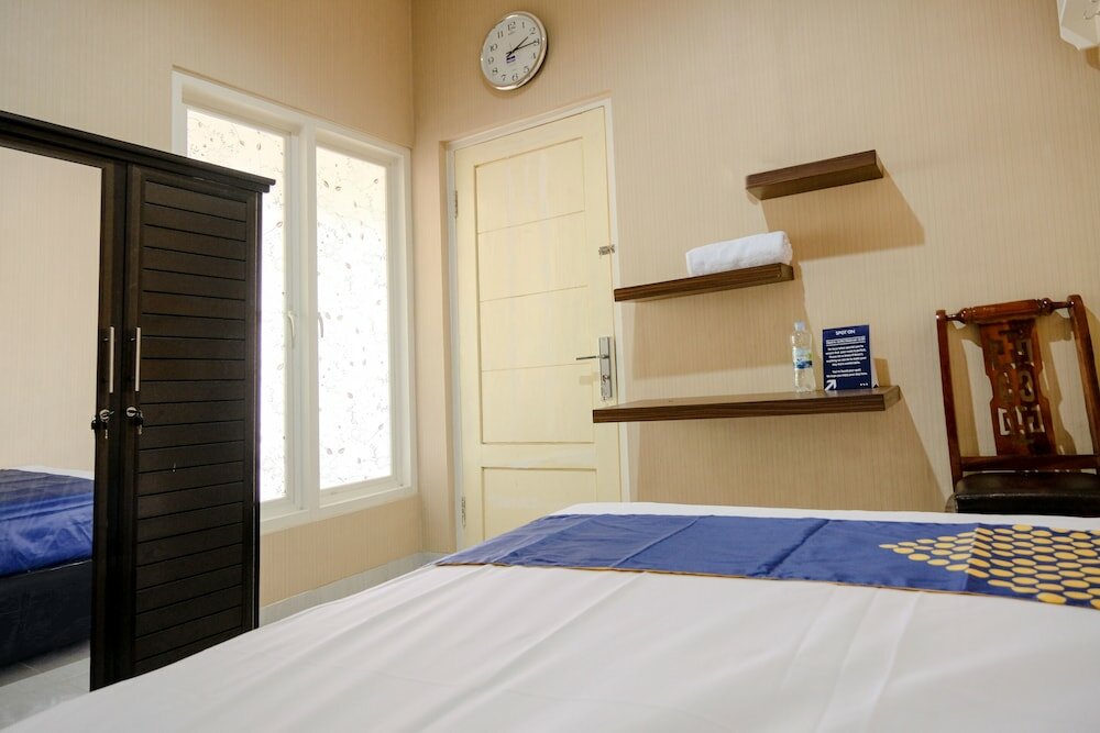 Фото Spot On 1878 Griya Bunda Family