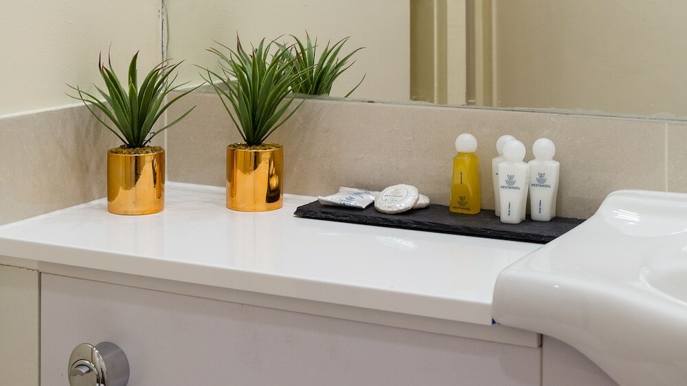 Фото Spacious 2-bedroom Apartment in Mayfair