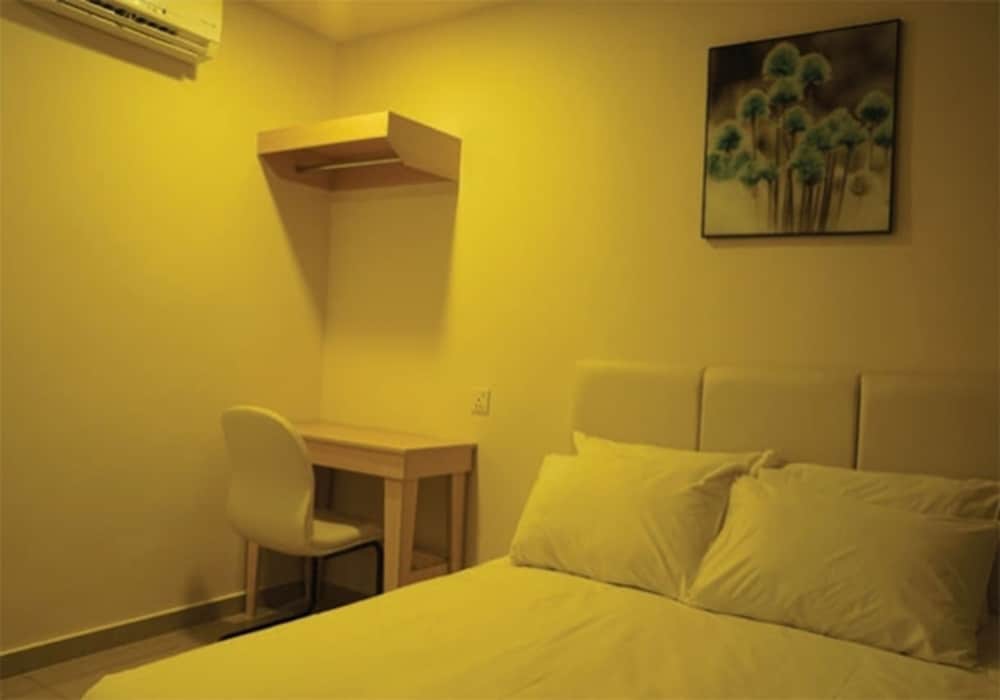 Фото Charisma Hotel