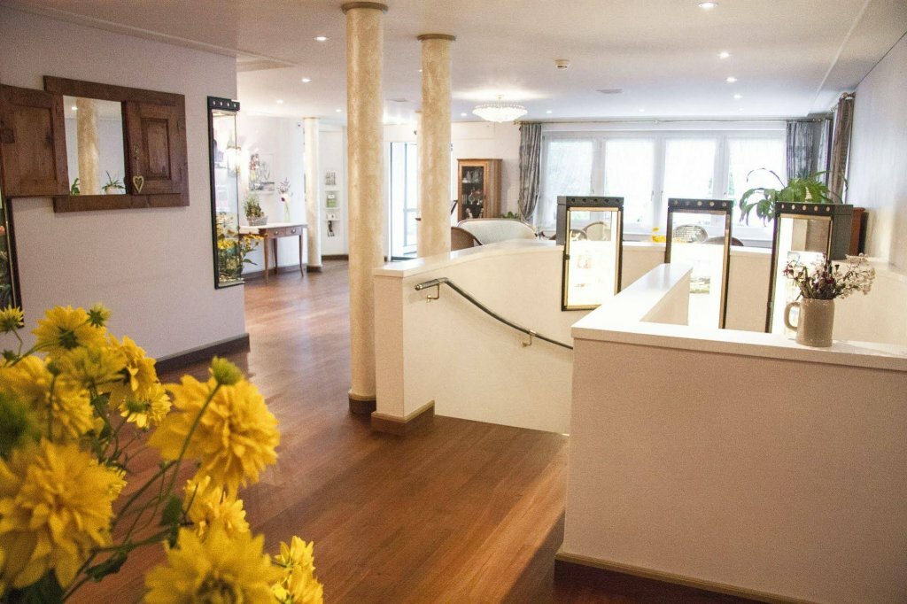 Фото Hotel zur Linde