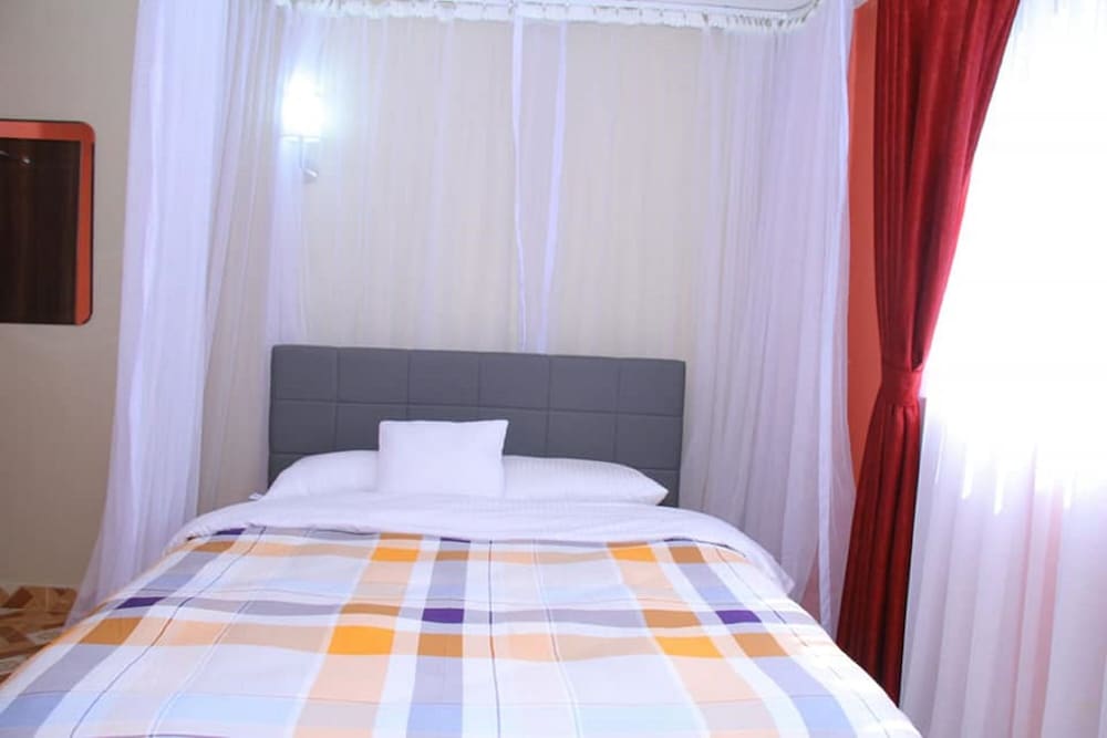 Фото Midlands 033 Hotel