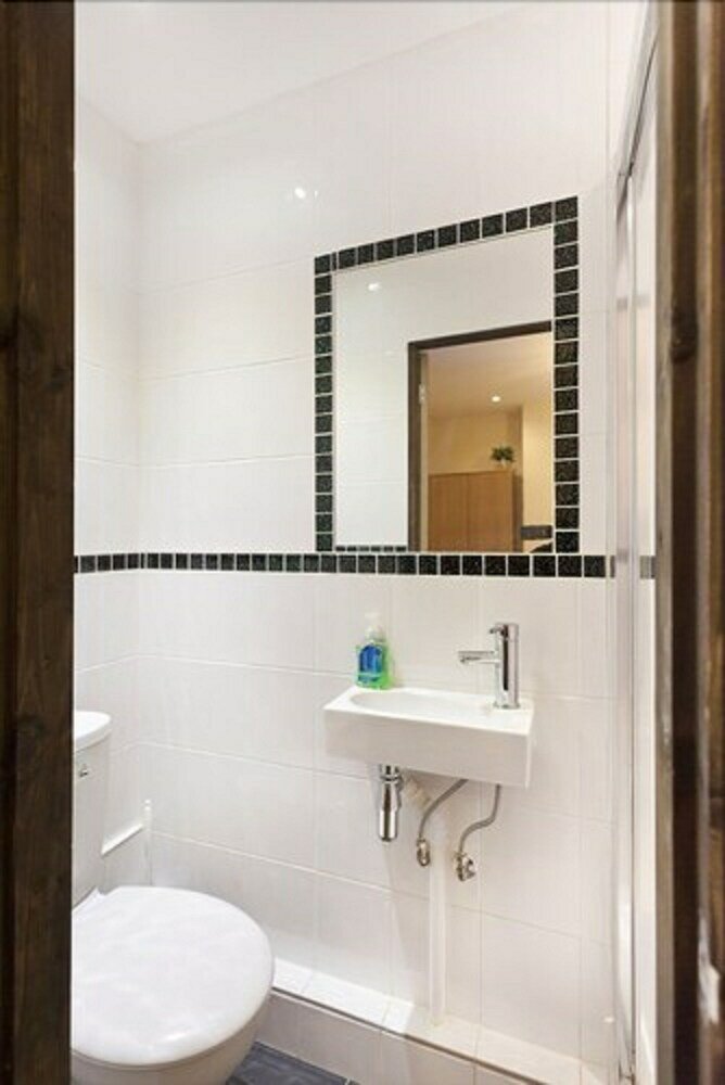 Фото Victoria Centre Apartments & Annexe