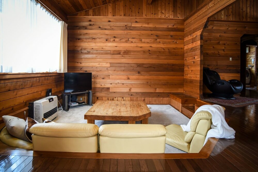 Фото Woodpecker Chalet