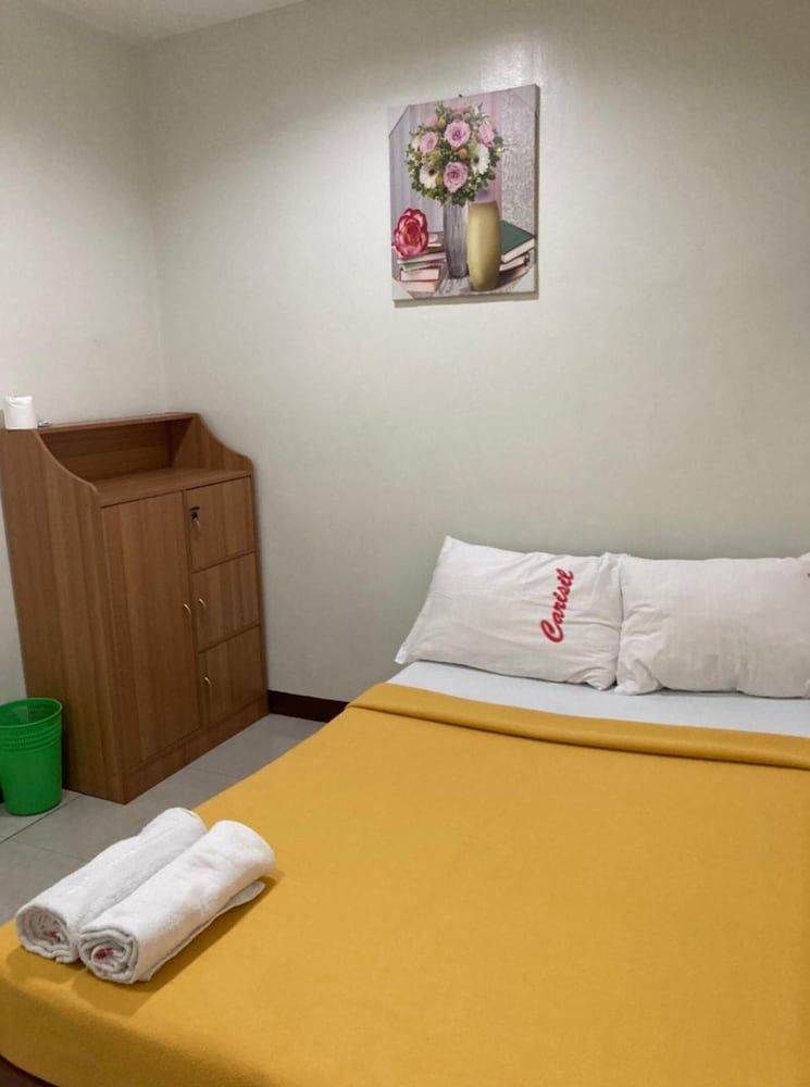 Фото Oyo 815 Carisil Bldg