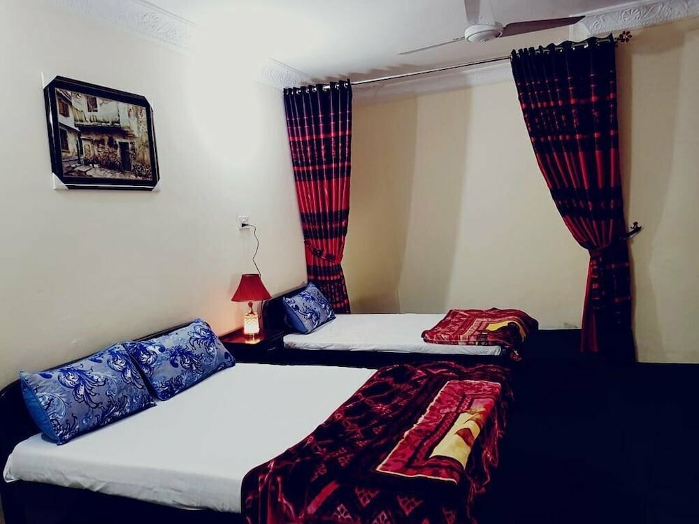 Hotel Peace Palace Guest House, Mardan, photo