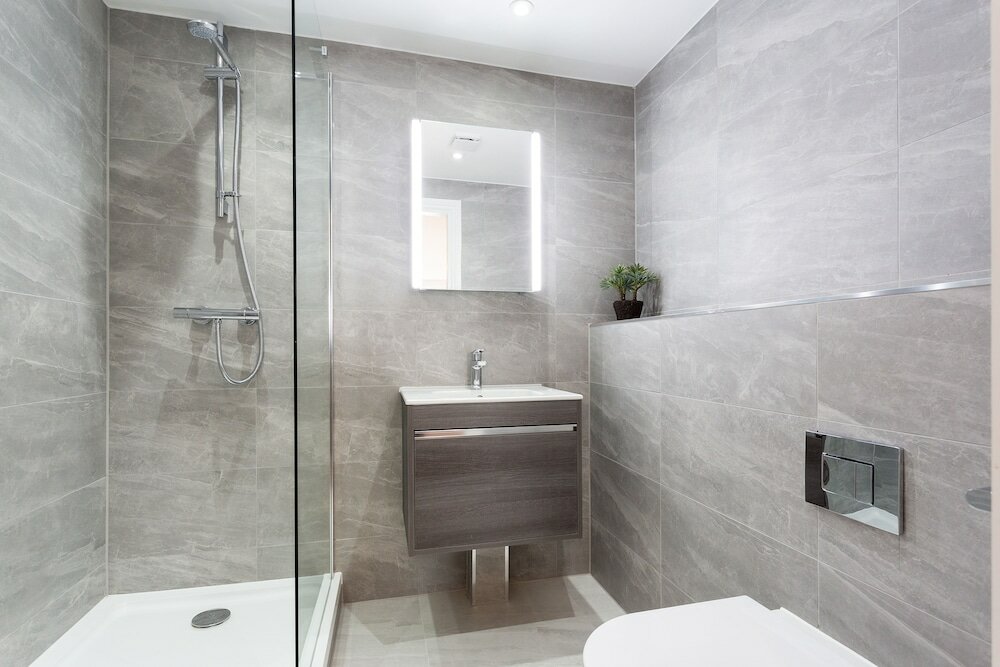 Фото The Carlyle - Elegant Serviced Apartments