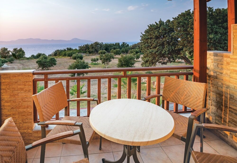 Фото Achilleas Beach Hotel