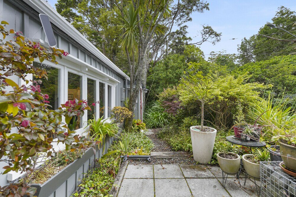 Фото Tranquil Bush Haven - Gardens - Bayview