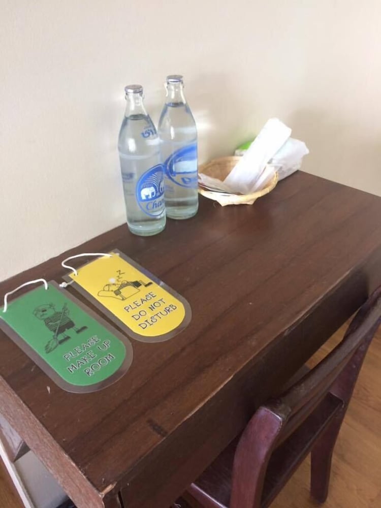 Фото Sincere Guest House & Restaurant - Hostel