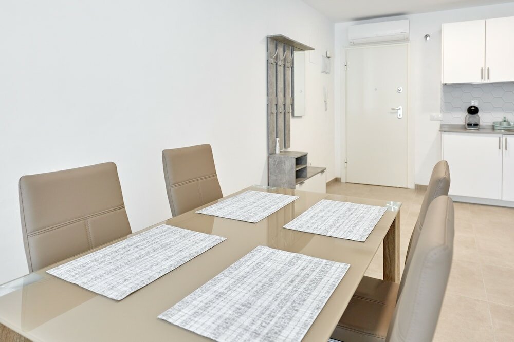 Фото Sonrisa Deluxe Apartments Levante