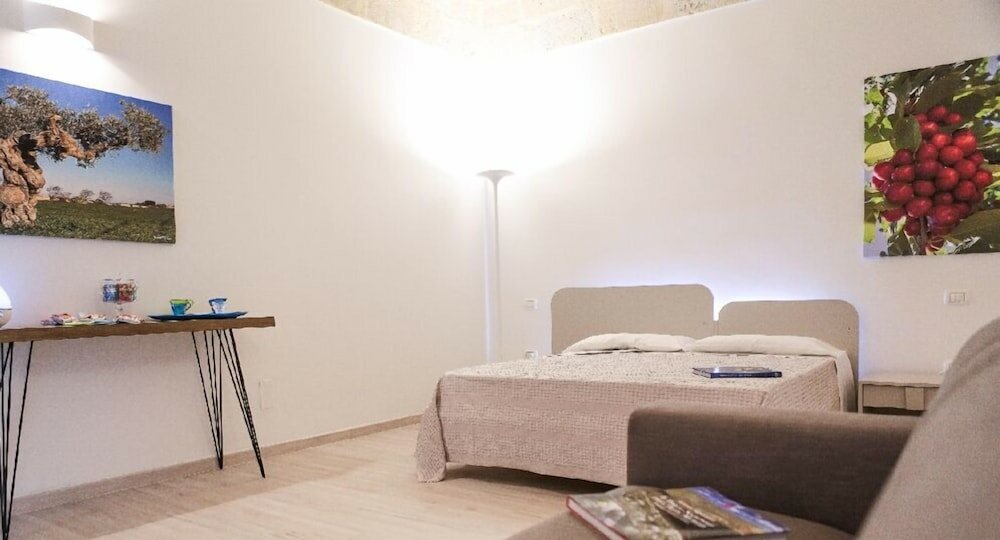 Фото Ailanthus Holiday Suites