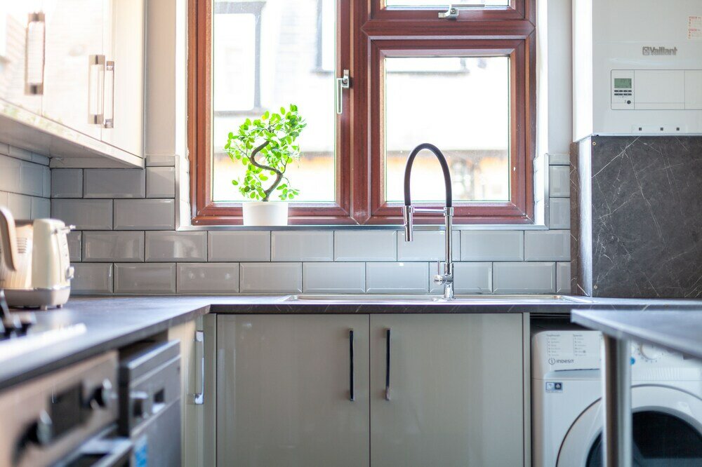 Фото The Ealing Collection