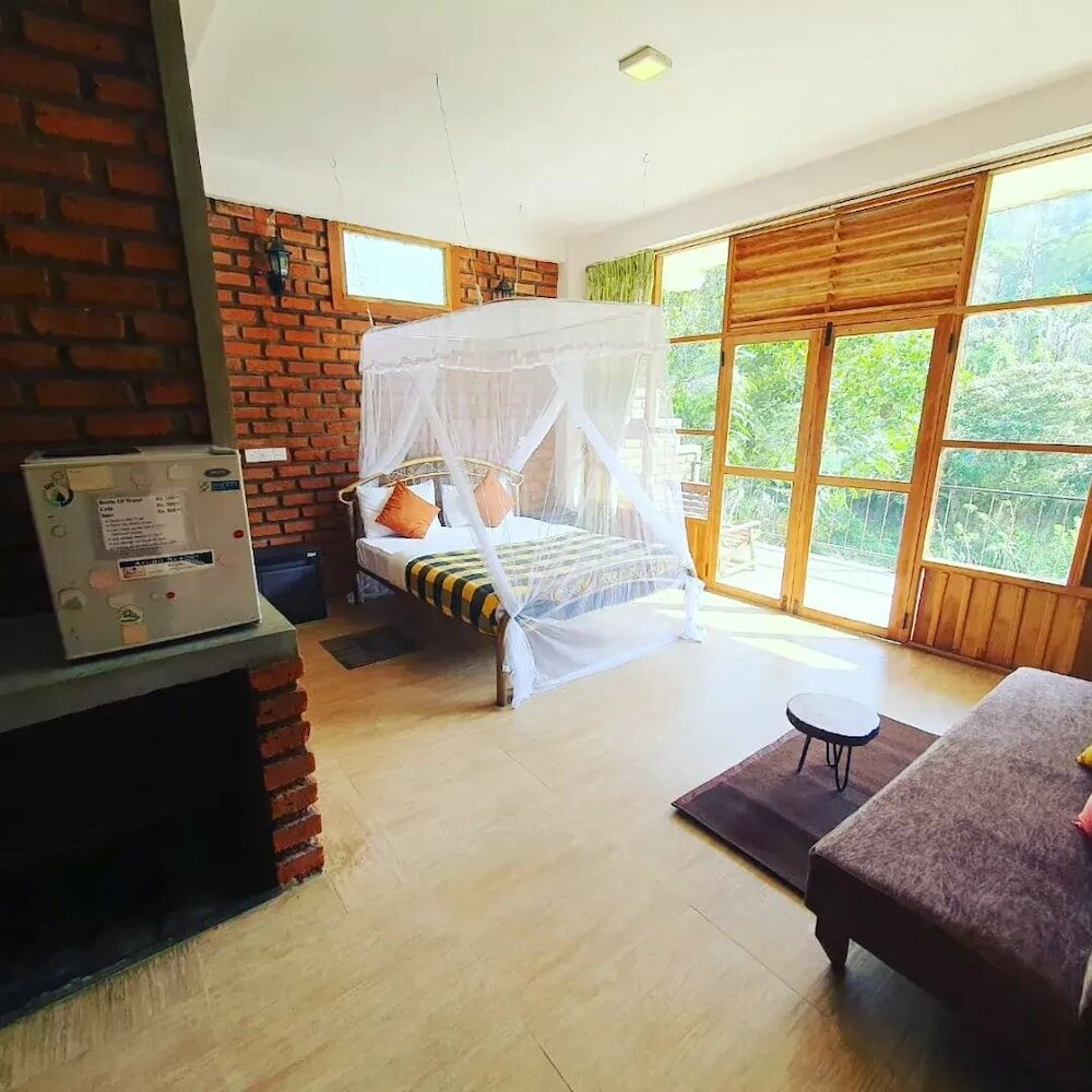 Фото Ayubo Ella - Bed & Breakfast