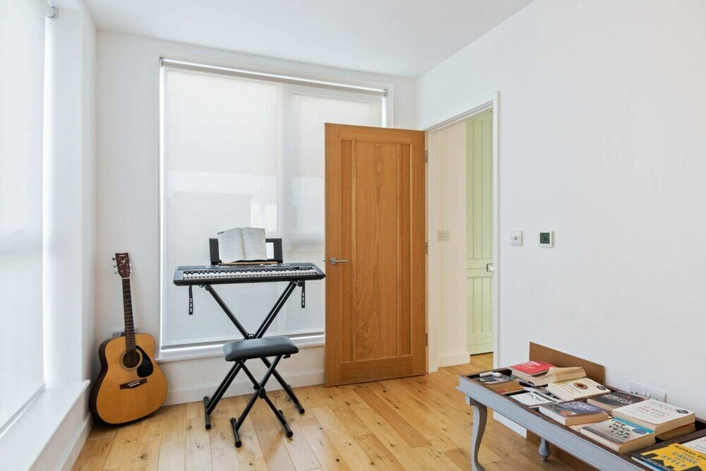 Фото Cosy 2 Bedroom House Near Greenwich