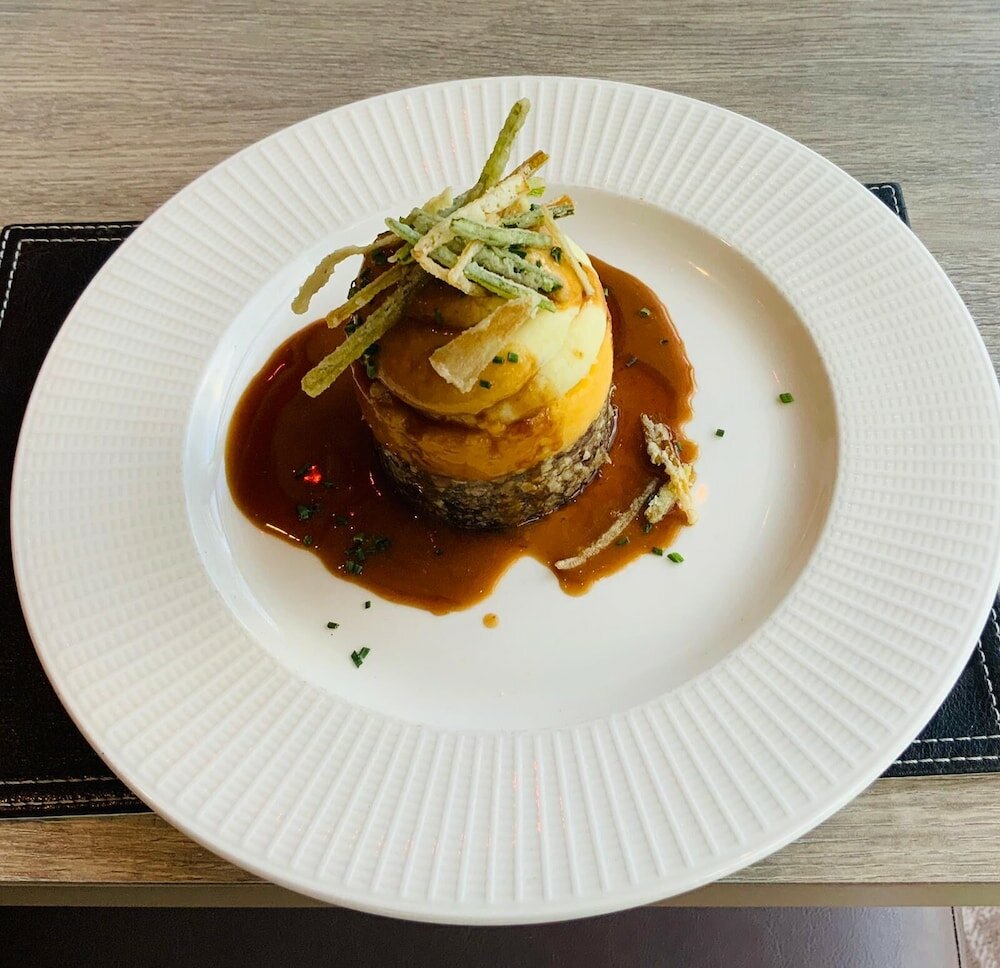 Фото Duck Bay Hotel