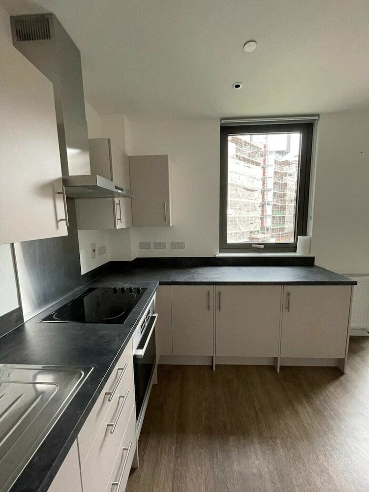 Фото Sleek & Stylish 1bd Flat With Balcony - Old Street