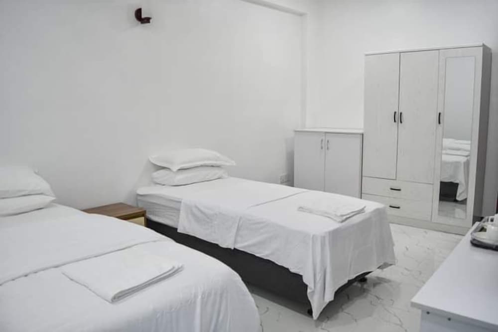 Фото Equator Retreat