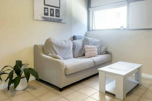 Гостиница 1br Apartment Near Trendy Zetland в Сиднее