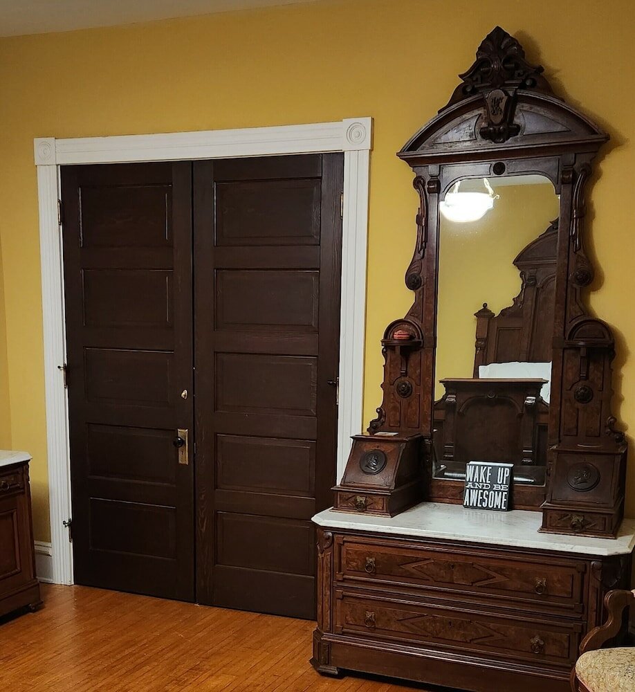 Фото Oaklawn Inn LLC