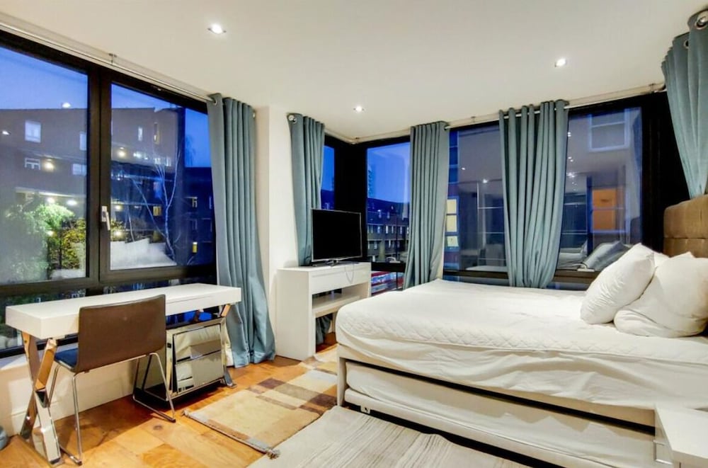 Фото Still Life Warren Street