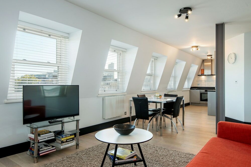 Фото Heinze Building by City Living London