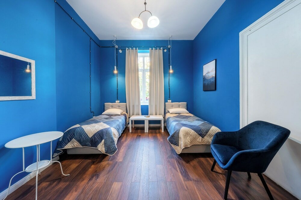 Фото The Green Bar House