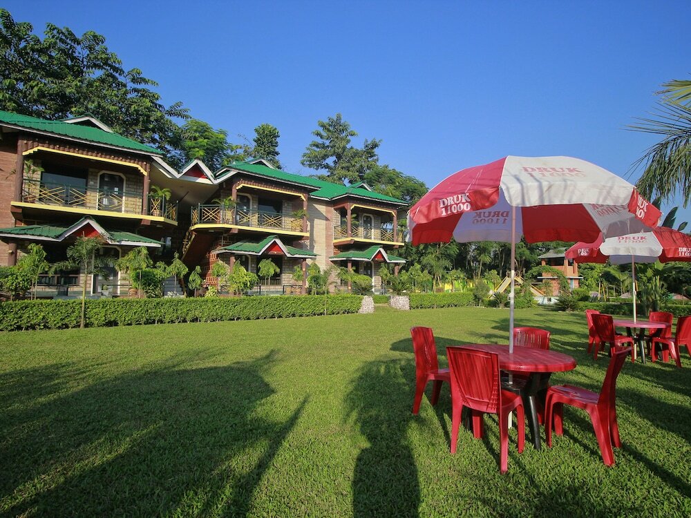 Фото Oyo 23390 Ruposhi Bangla Eco Resort