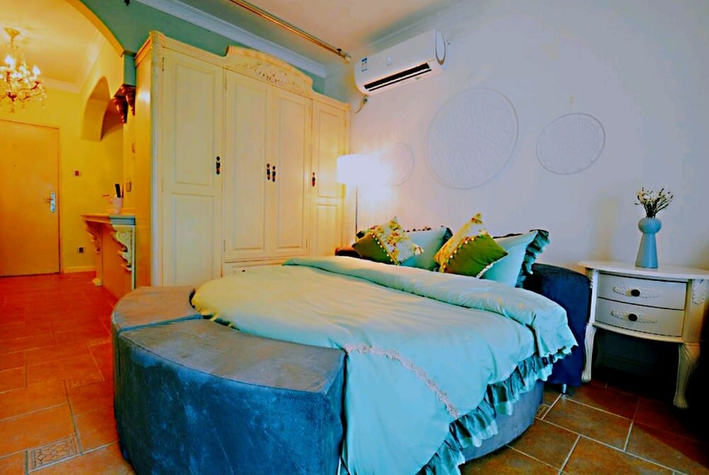 Фото Avatar Green Queen Round Bed High Rise View Futian