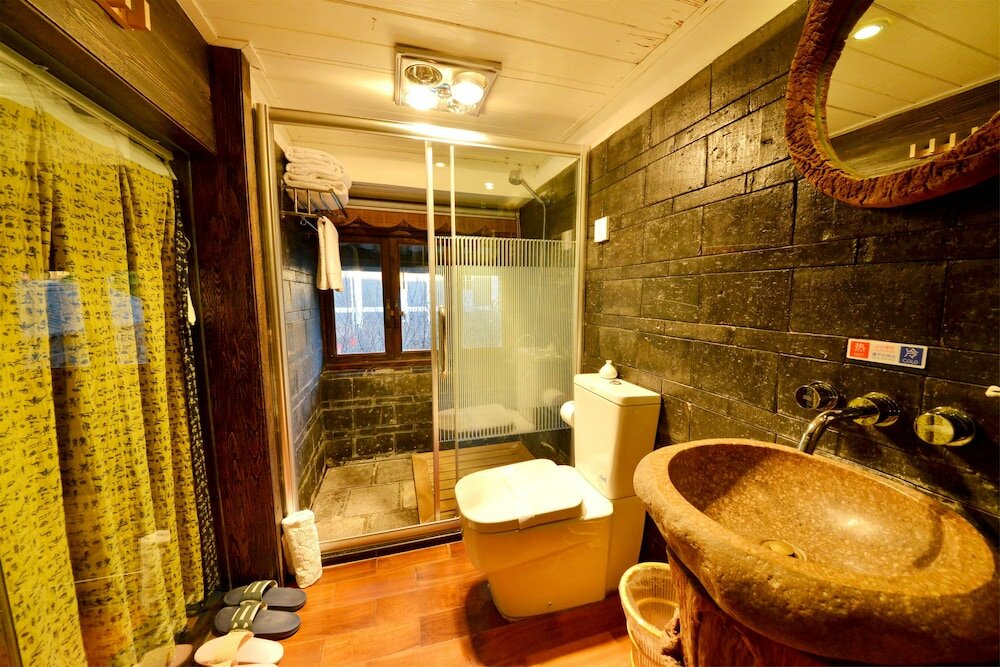 Фото Lijiang Shuhe Youyiju Private Club