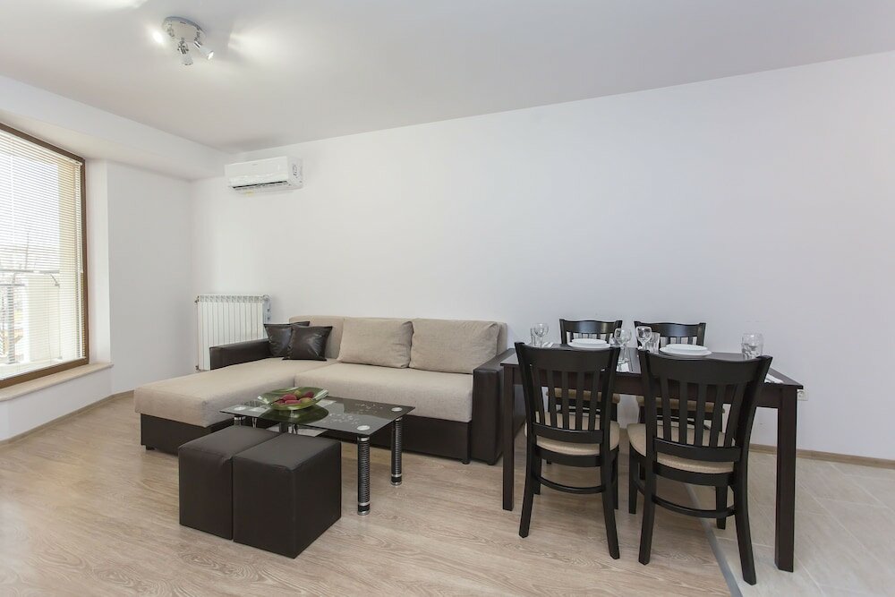 Фото Modern 1bdr Apartment Near Center - Free Parking