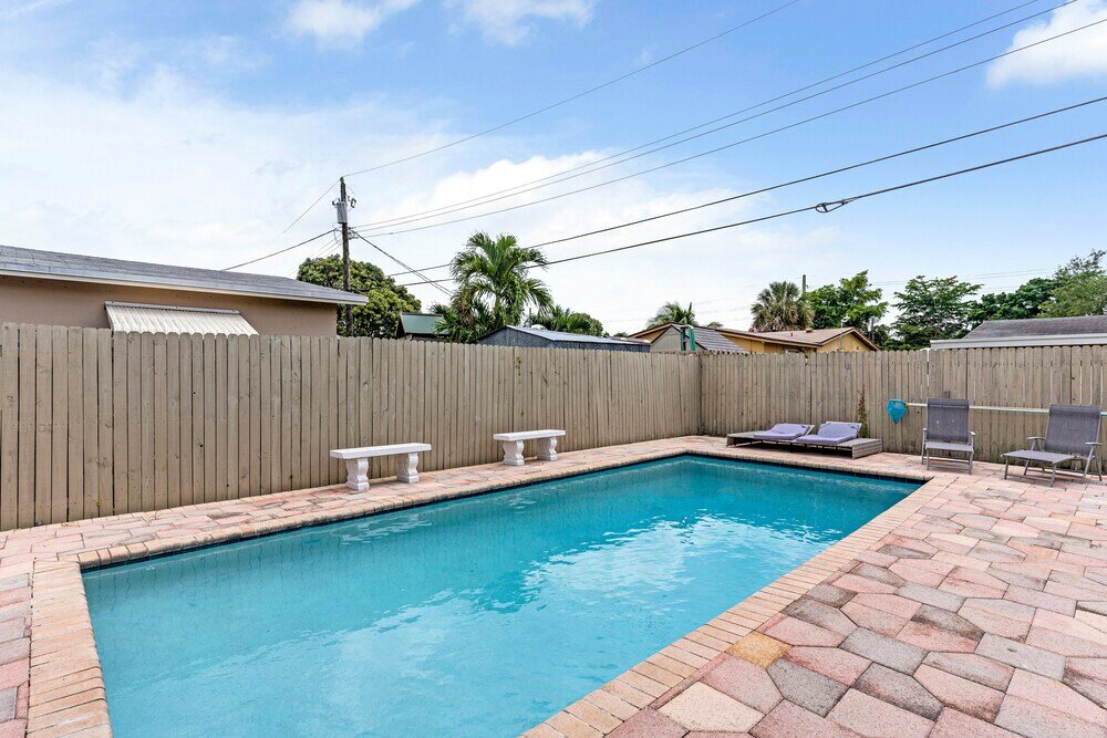 Фото Dania Hills w Pool 10 min to Beach