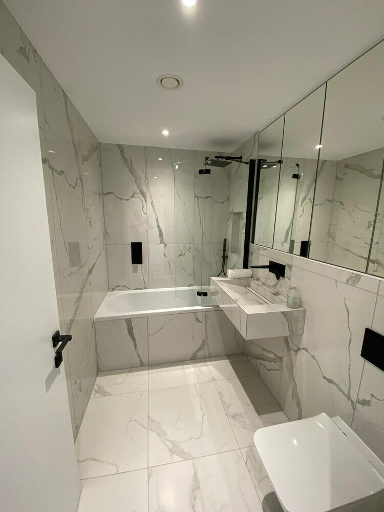 Фото Lovely 2 Bedroom Flat with Parking