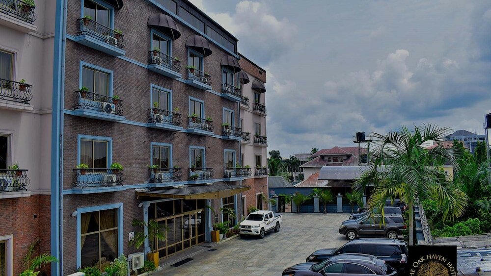 Фото Oak Havens Hotel